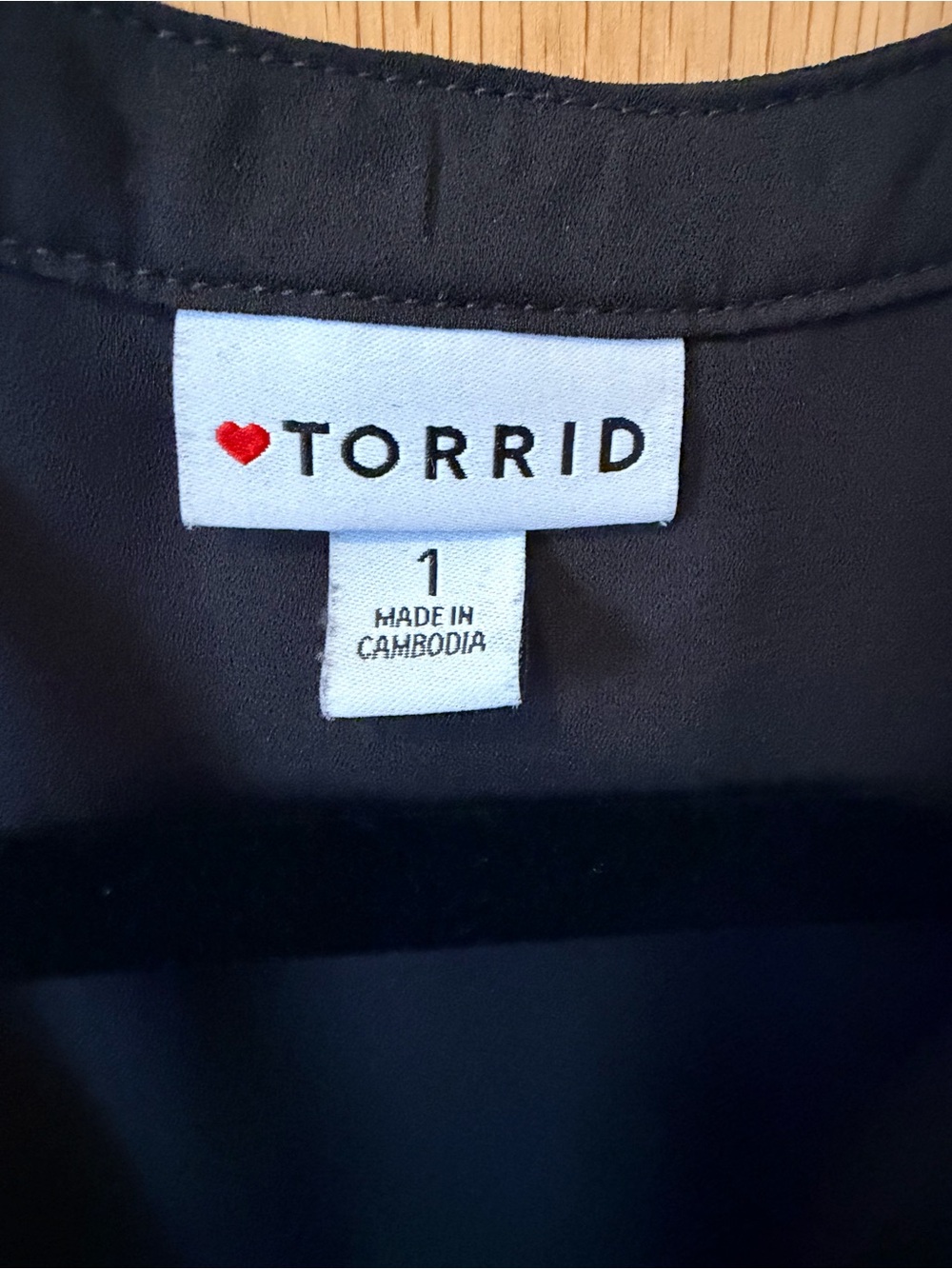 torrid Black V-Neck Flutter Sleeve Blouse - Picture 9 of 10